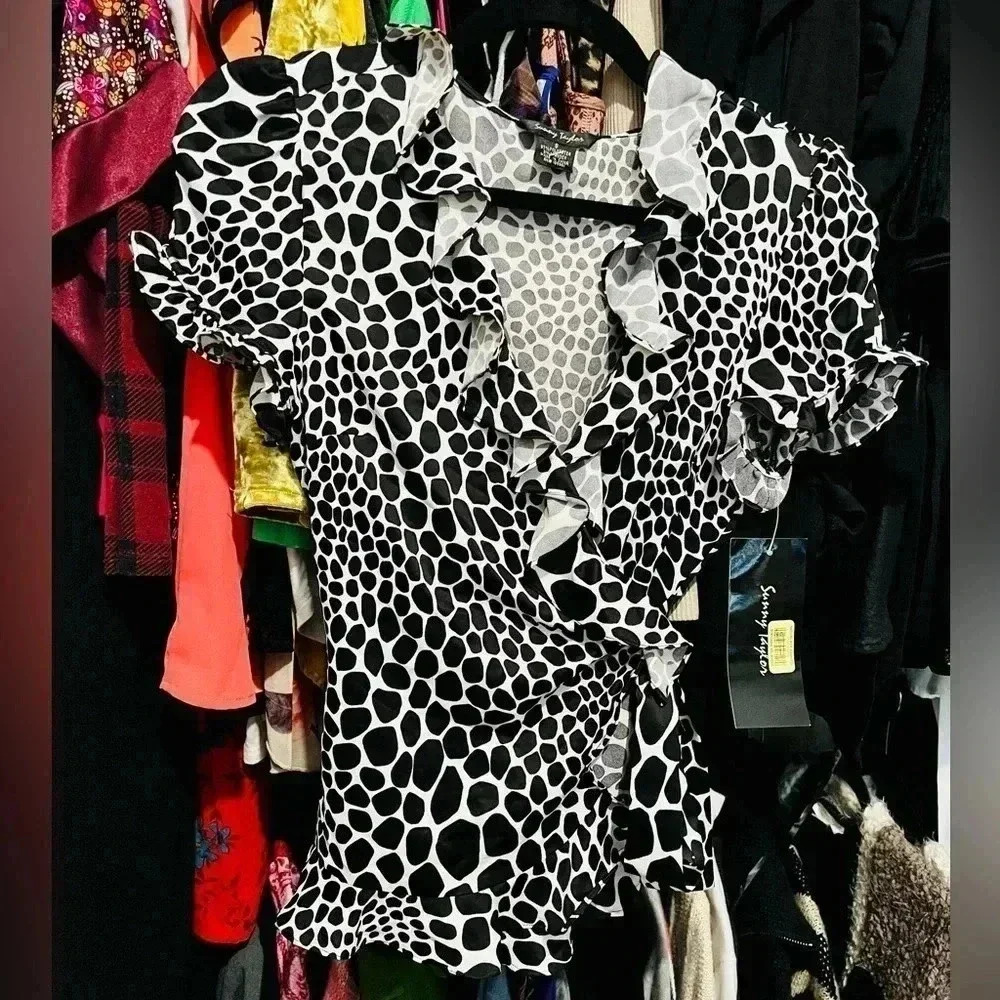 NWT Super Cute Black White Wrap Tie Satin Blouse